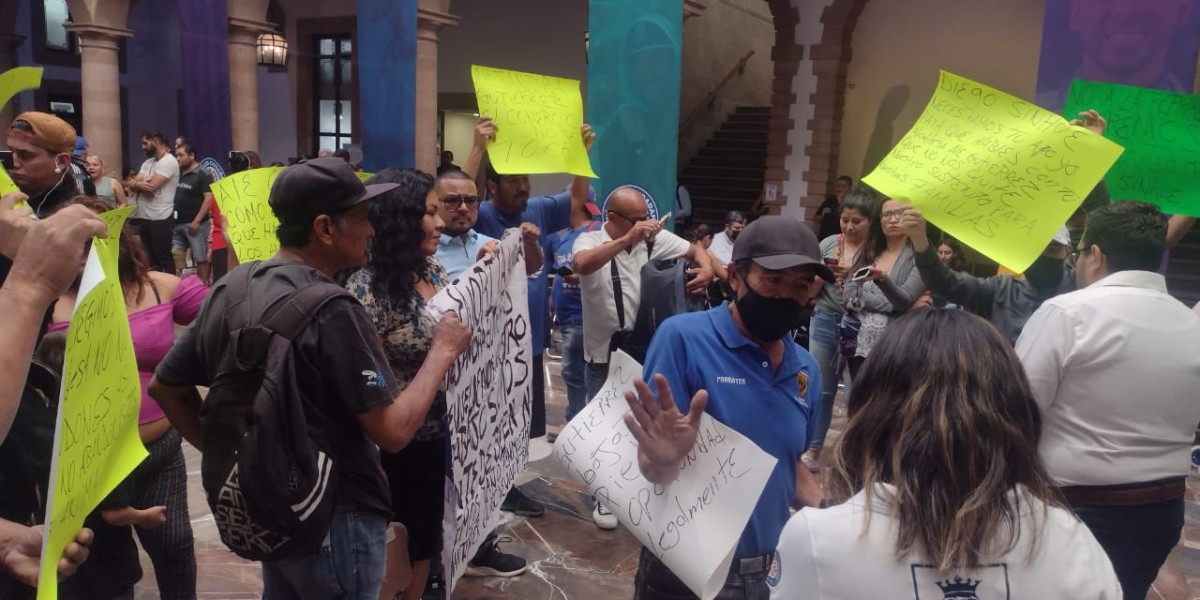 Municipio pagará 3 meses de renta a comerciantes semifijos de Zona Piel