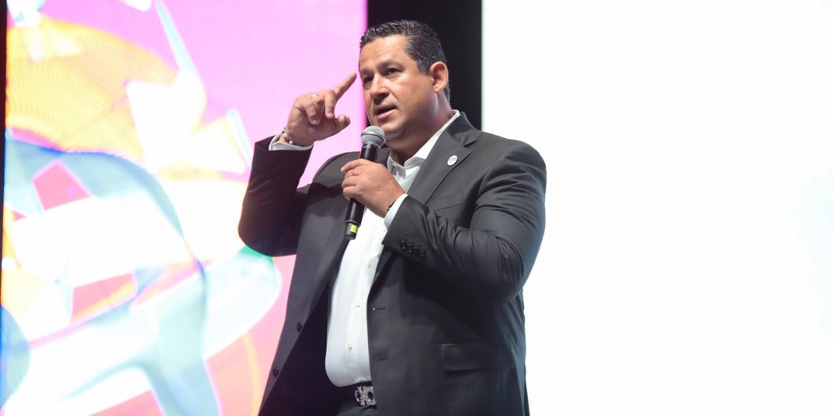 Asegura Sinhue que la mentefactura tiene impacto positivo en sectores populares