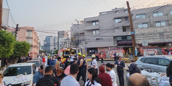 Desalojan Hospital Médica Campestre por incendio