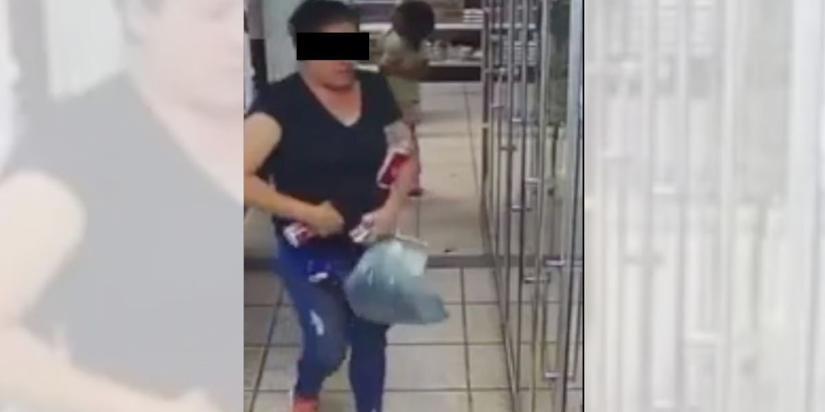 Graban a señora robándose unas cervezas en tienda de León