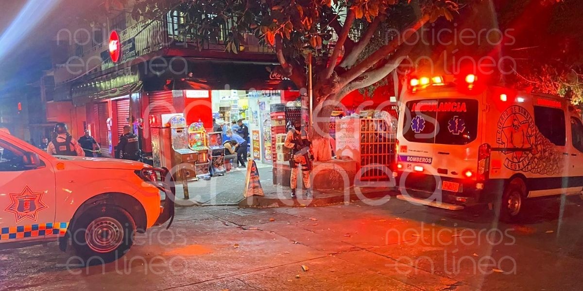 Atacan a balazos a pareja mientras jugaba maquinitas