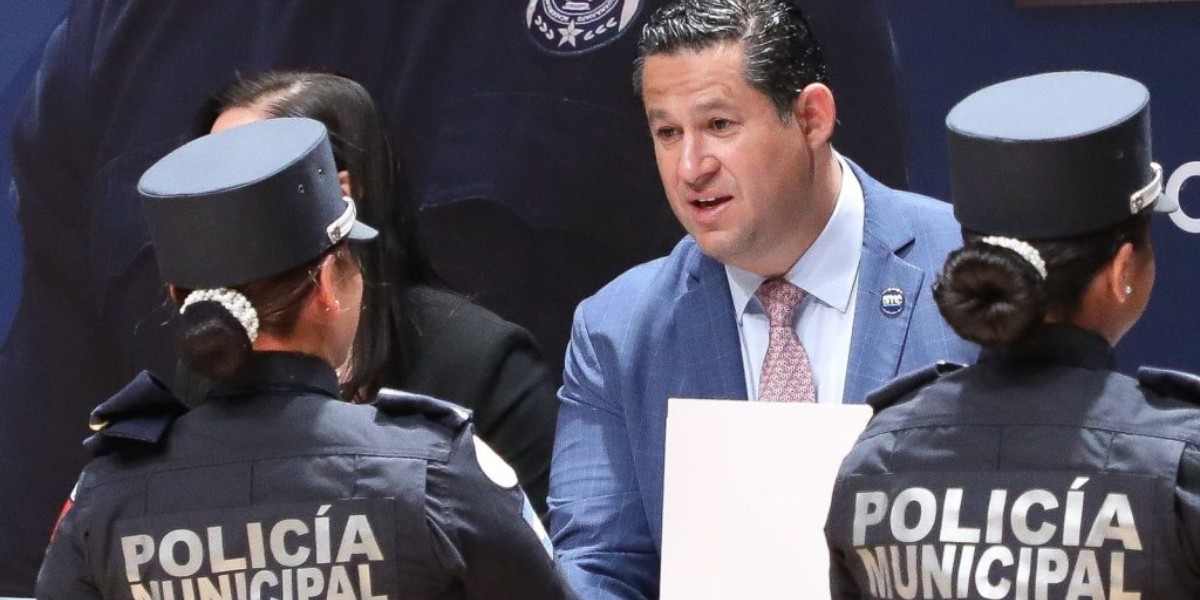 Lanzan iniciativa para garantizar el derecho a la lactancia materna a mujeres policías