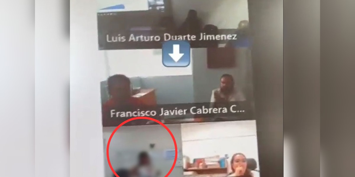 IMSS despide a director por acto sexual en reunión virtual
