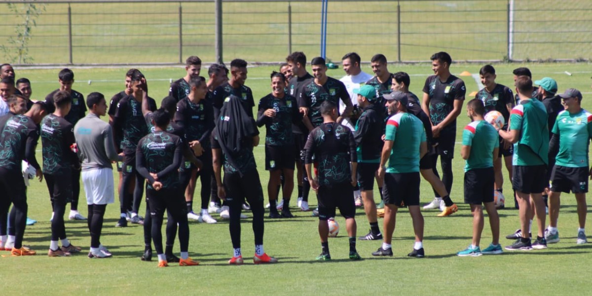 Club León: Ya trabajan al parejo Iván Rodríguez y David Ramírez
