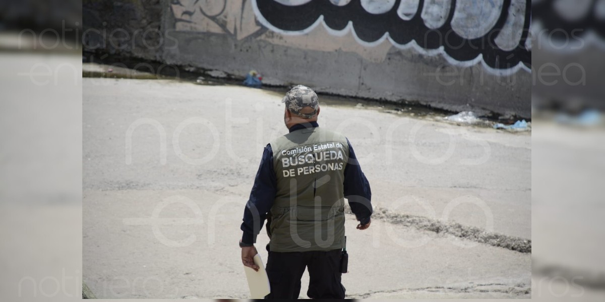 Colectivos buscan a sus desaparecidos en las cloacas de la colonia El Coecillo, León