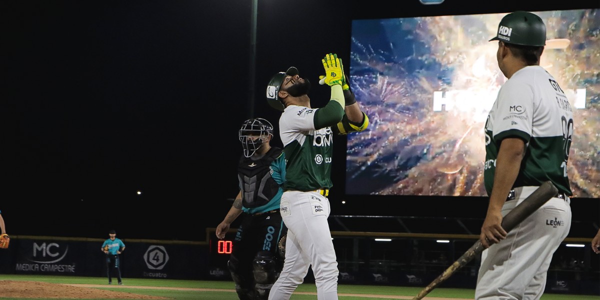 Rescató la serie Bravos de León