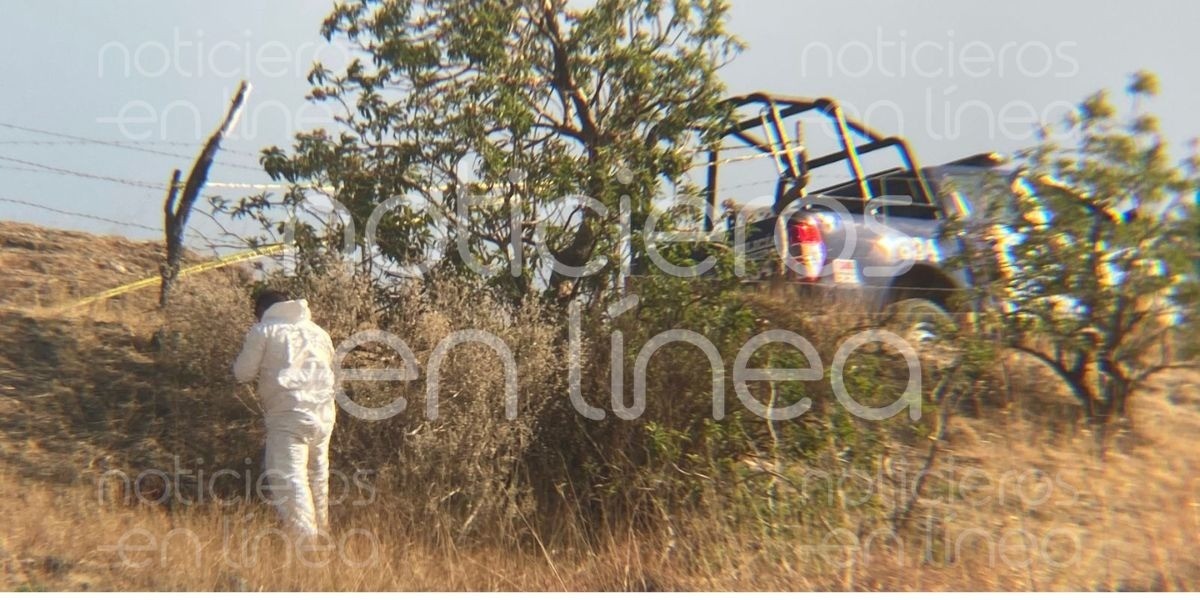 Hallan cuerpo de hombre maniatado en El Sauz Seco