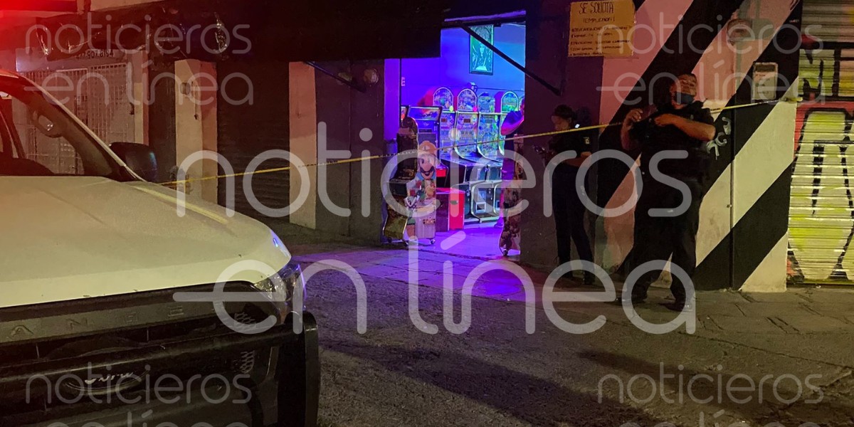 Otra vez en la avenida Sión atacan negocio de maquinitas; hay una mujer herida