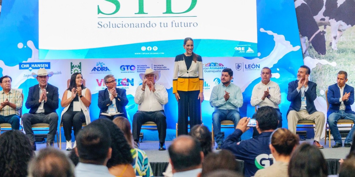 Inaugura Libia Dennise la Expo Lac del Bajío 2023 en representación del gobernador