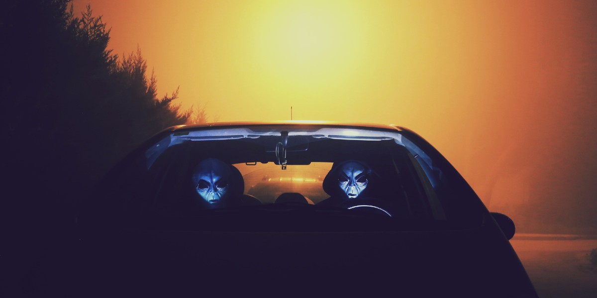 Estados Unidos posee naves alienígenas, revela extrabajador del Pentágono