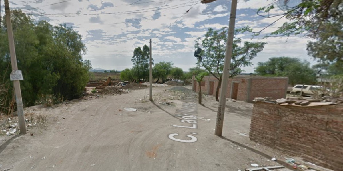 Familias asentadas en Ladrilleras del Refugio podrán escriturar ante el IMUVI