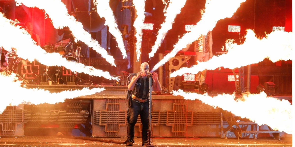 Investigan a vocalista de Rammstein por agresión sexual