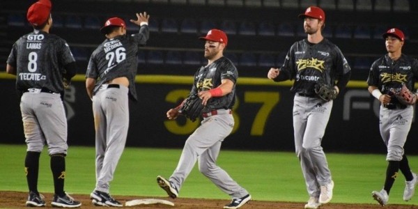 Bravos de León consigue la serie en Puebla y deja el fondo de la división sur