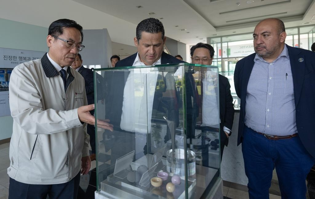 Concreta gobernador inversiones en Corea del Sur por más de 126 millones de dólares