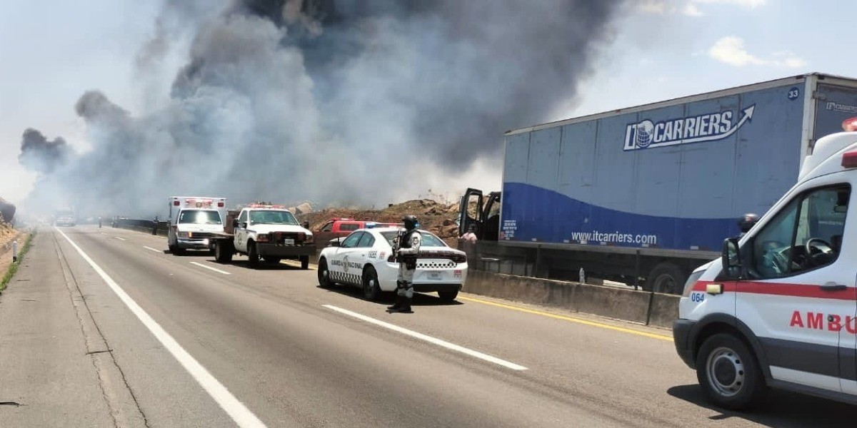Suman 6 muertos por carambola en Tepatitlán