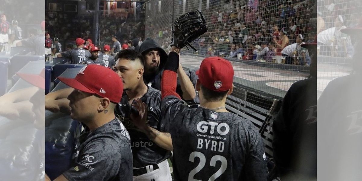 ¡Primera barrida de Bravos de León!