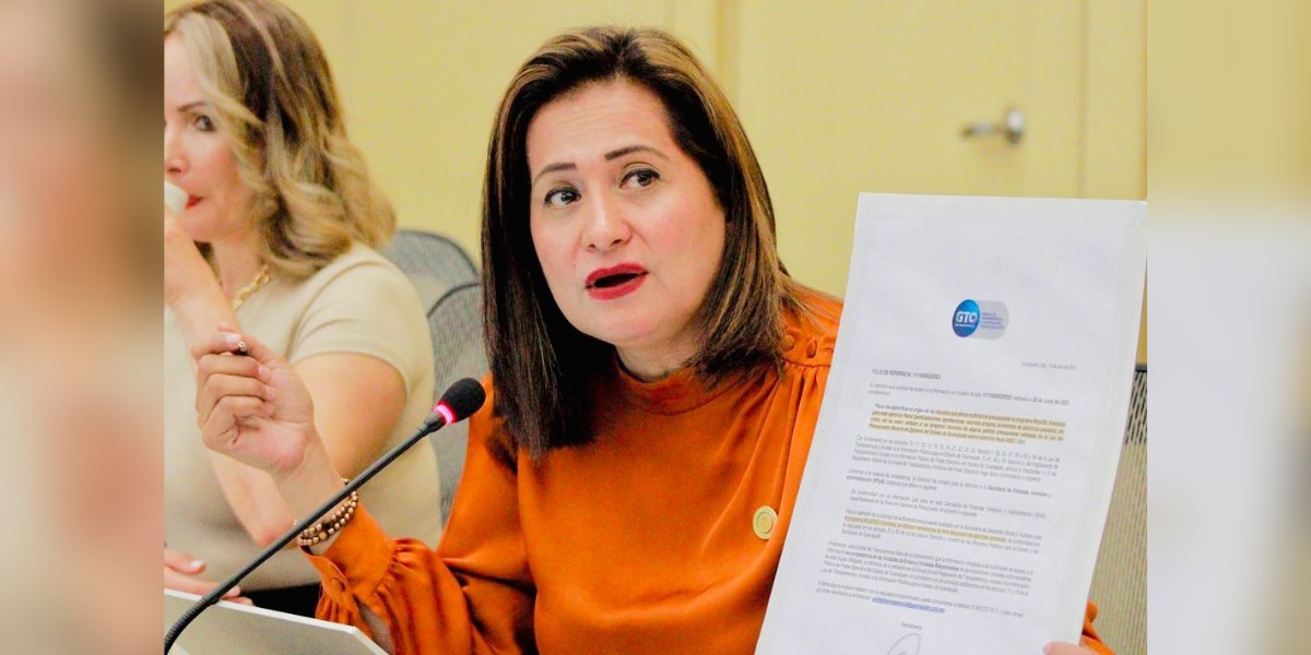 Alma Alcaraz acusa a Salgado de ocultar los subejercicios del Gobierno del Estado