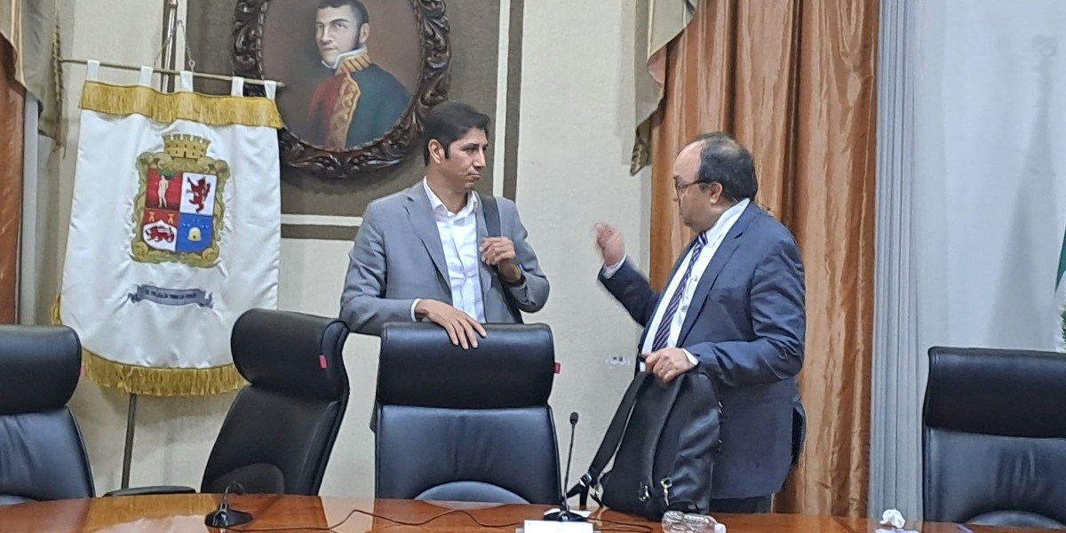 Discuten ediles por privilegios y apoyos 