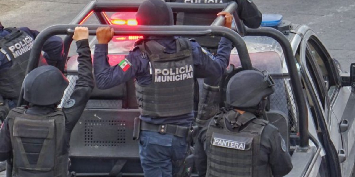 Declaran policías implicados en la muerte del hombre que, presuntamente, cayó de patrulla