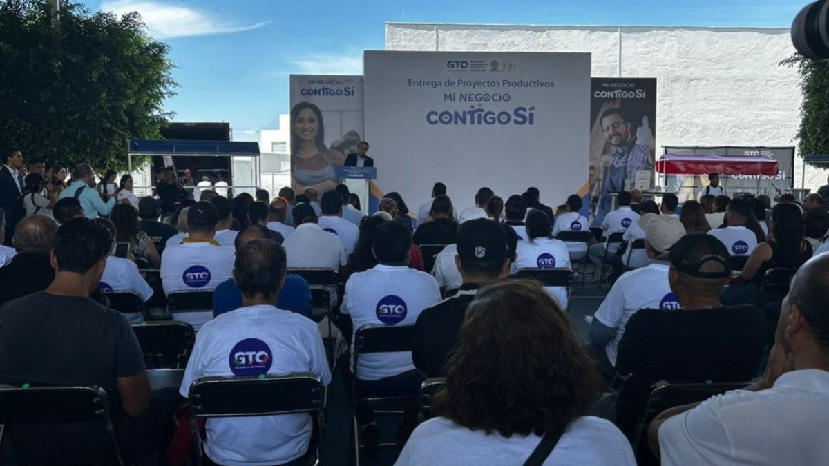 Entregan 3 millones de pesos en apoyos a emprendedores