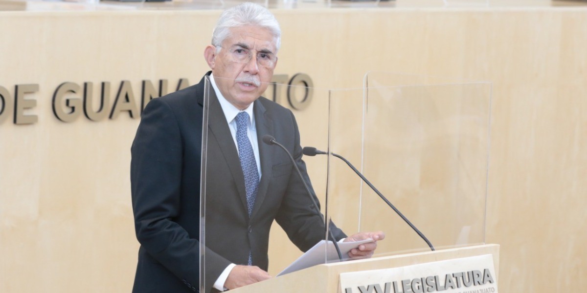 Insiste Ayala Torres en dejar a la sociedad el proceso de selección de candidato a la gubernatura