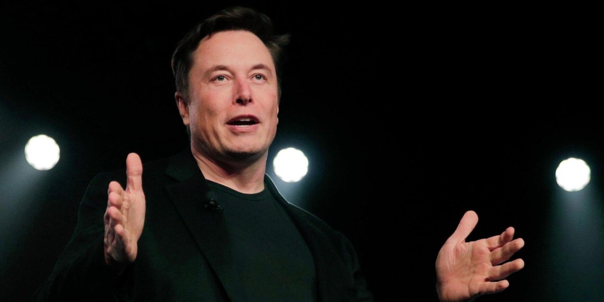 Elon Musk invierte $1,000 millones en la conducción autónoma