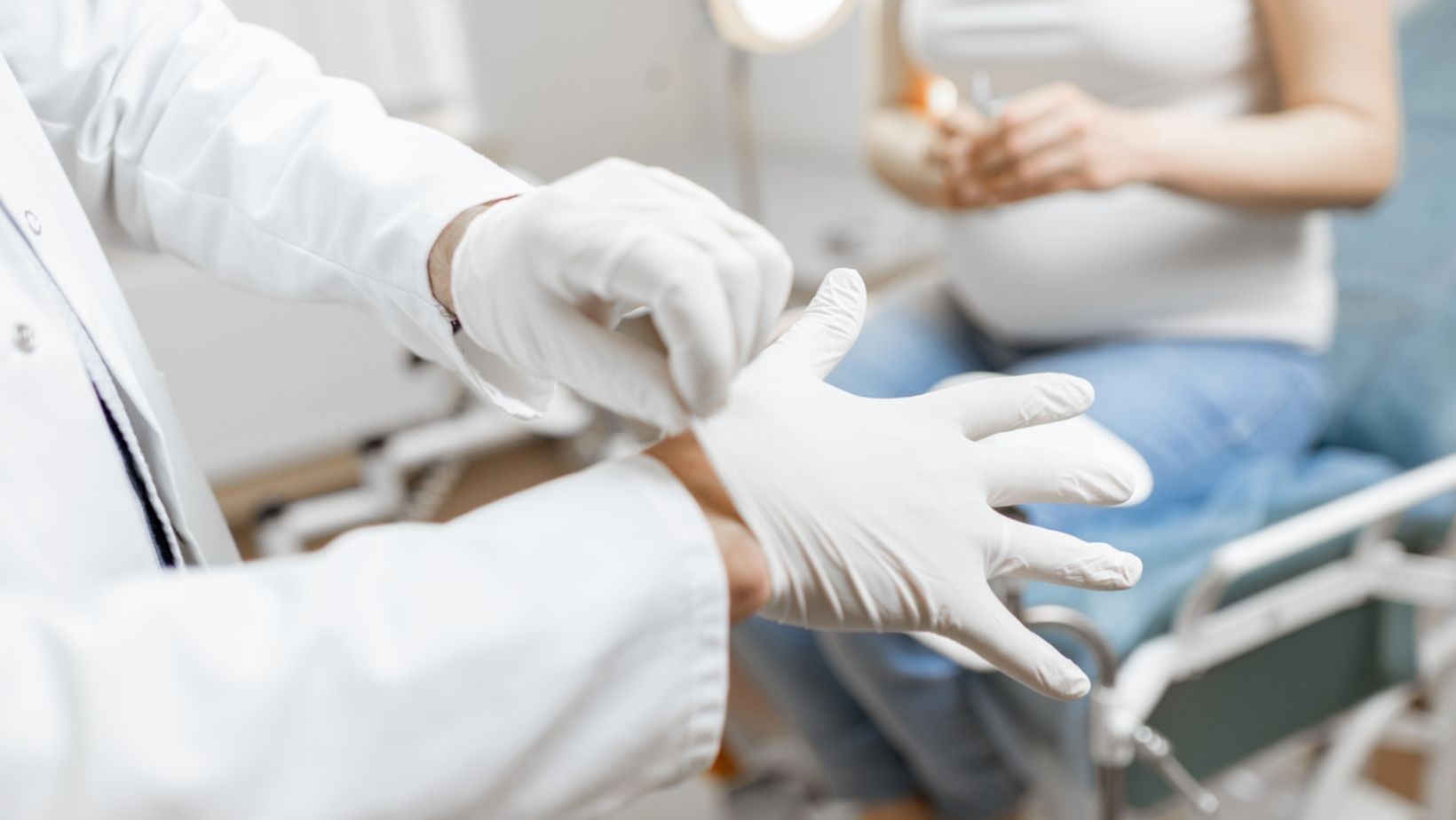 Ginecólogo condenado a 20 años por abusar de pacientes