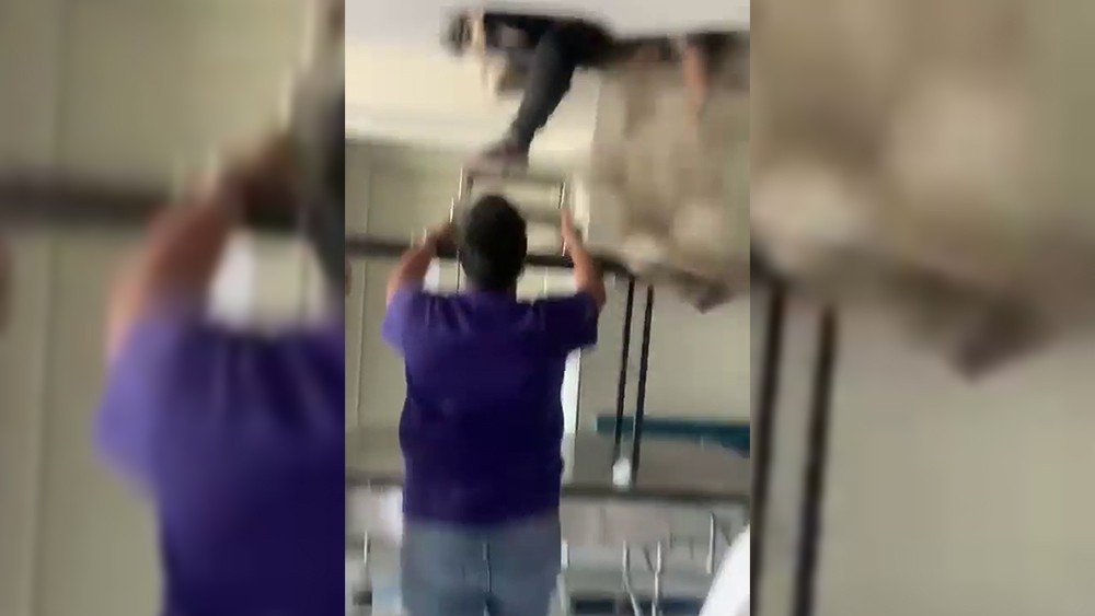 Otro incidente con un elevador en el IMSS