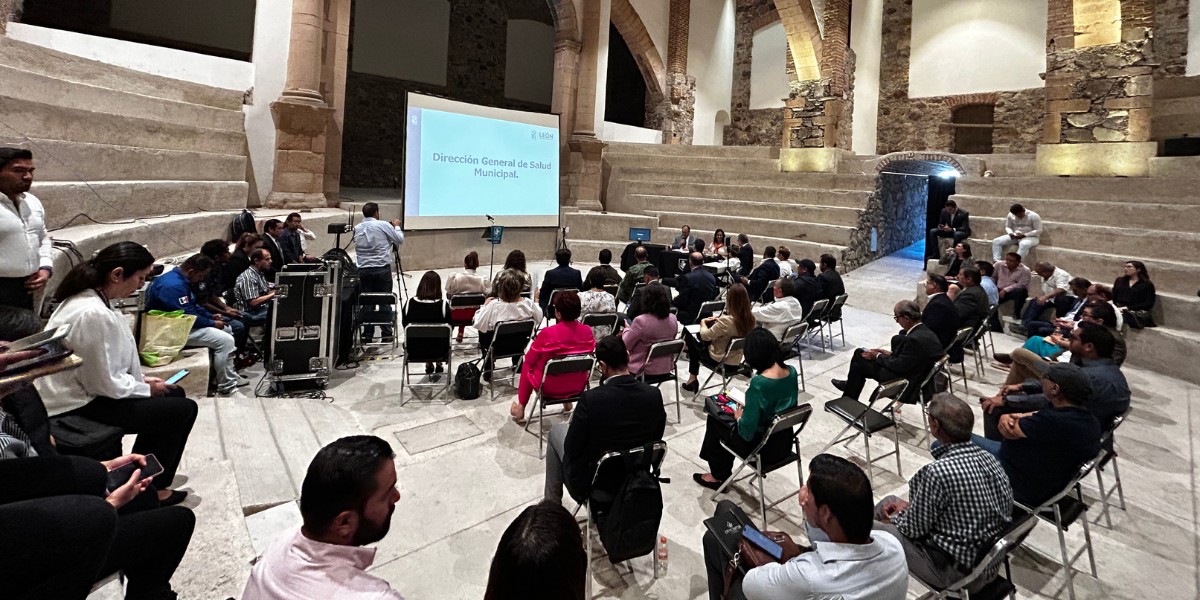 Frente a autoridades, empresarios rechazan recorrer horario en antros de León