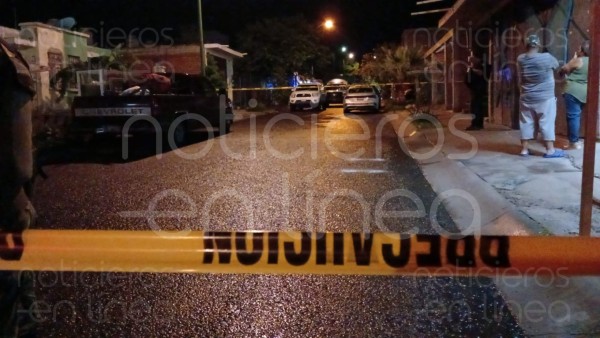Hombre es asesinado frente a su madre en Villa la Gloria
