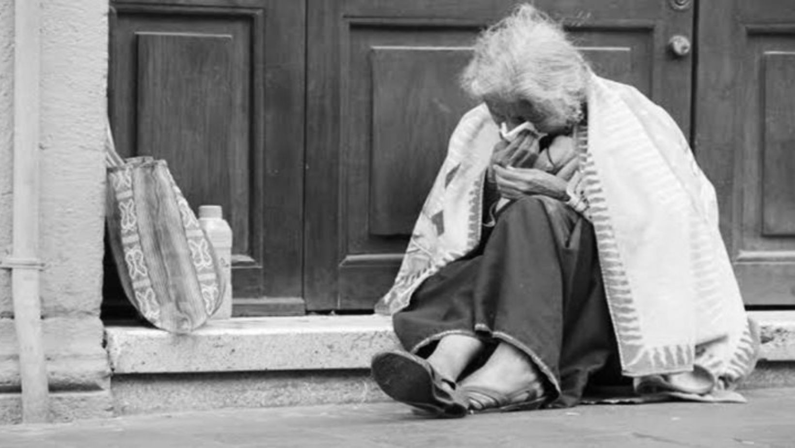 Identifica DIF a 20 adultos mayores en situación de abandono en León