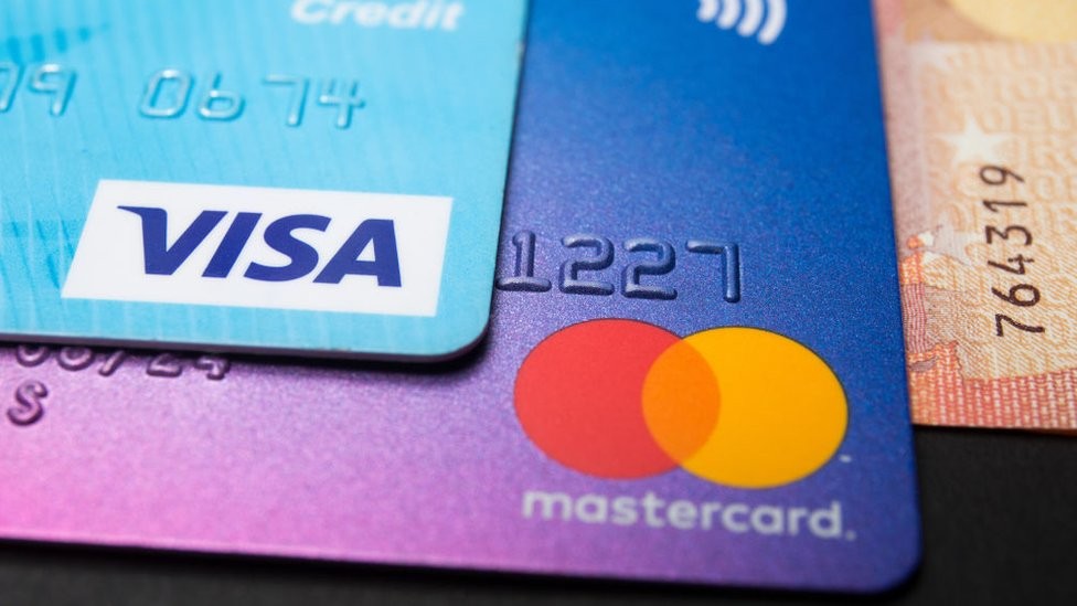 Visa y Mastercard subirán comisiones de tarjetas de crédito