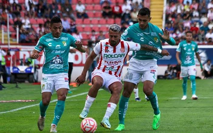 León contra Necaxa: los esmeraldas buscan volver a la senda del triunfo