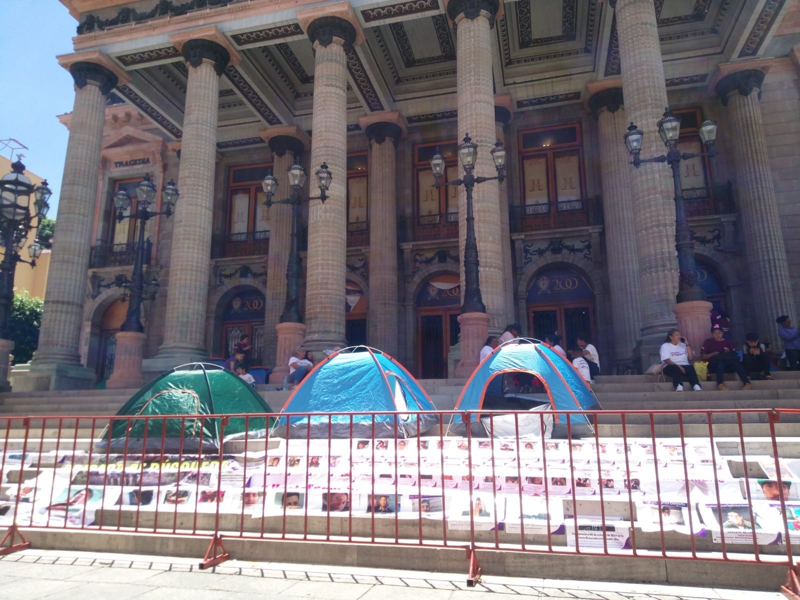 Colectivo Hasta Encontrarte hace plantón en Guanajuato para exigir protección