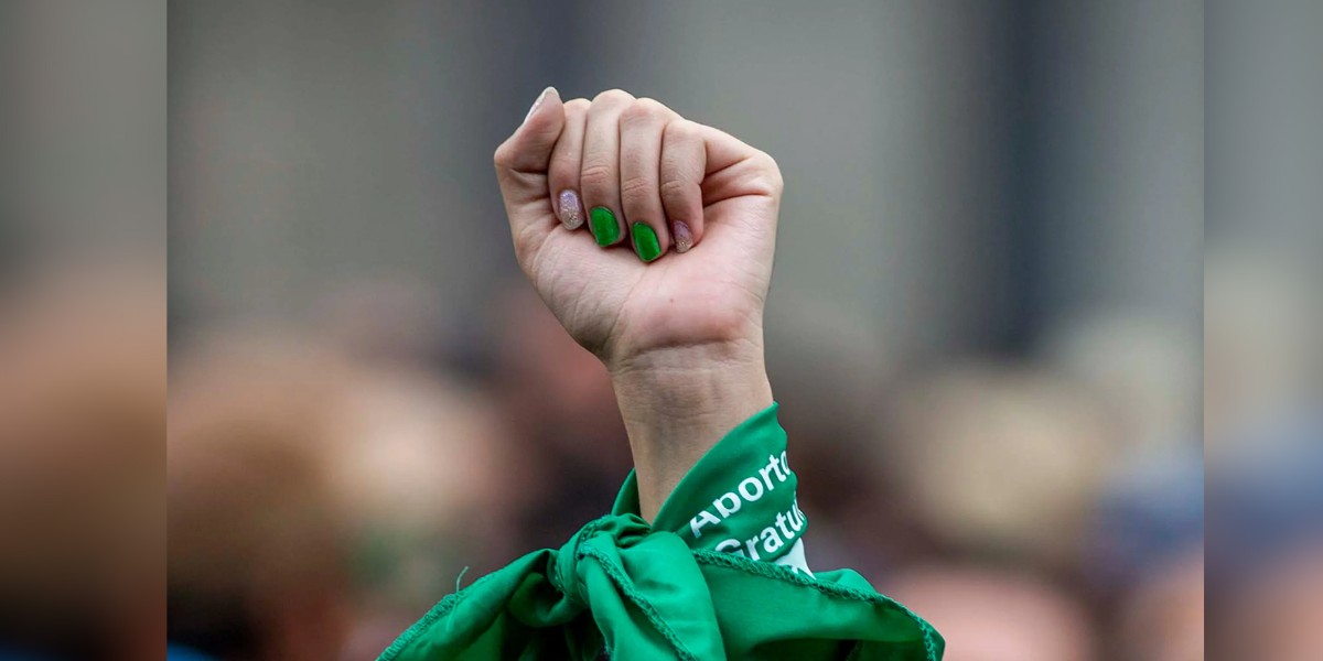 Ordena Corte derogar penalización federal del aborto