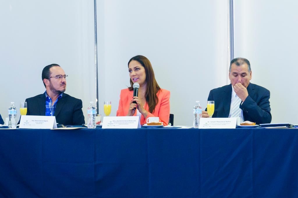 Asegura Libia Dennise mantener apoyo a colectivos de búsqueda