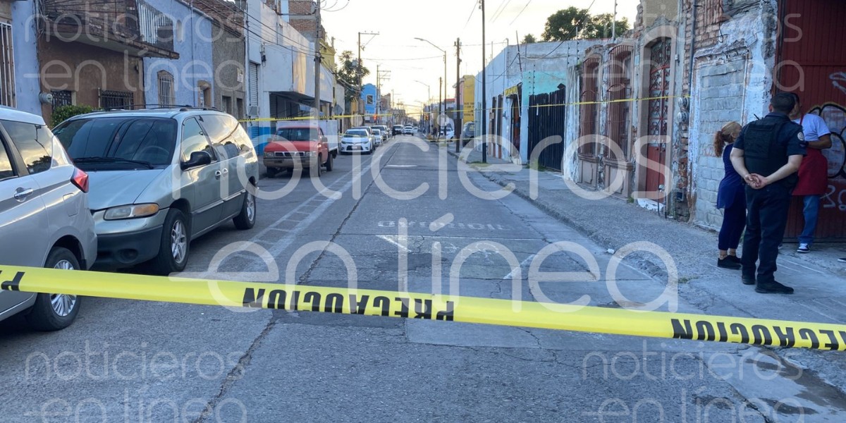 Asesinan a hombre a puñaladas en la Obregón; hay un sospechoso detenido