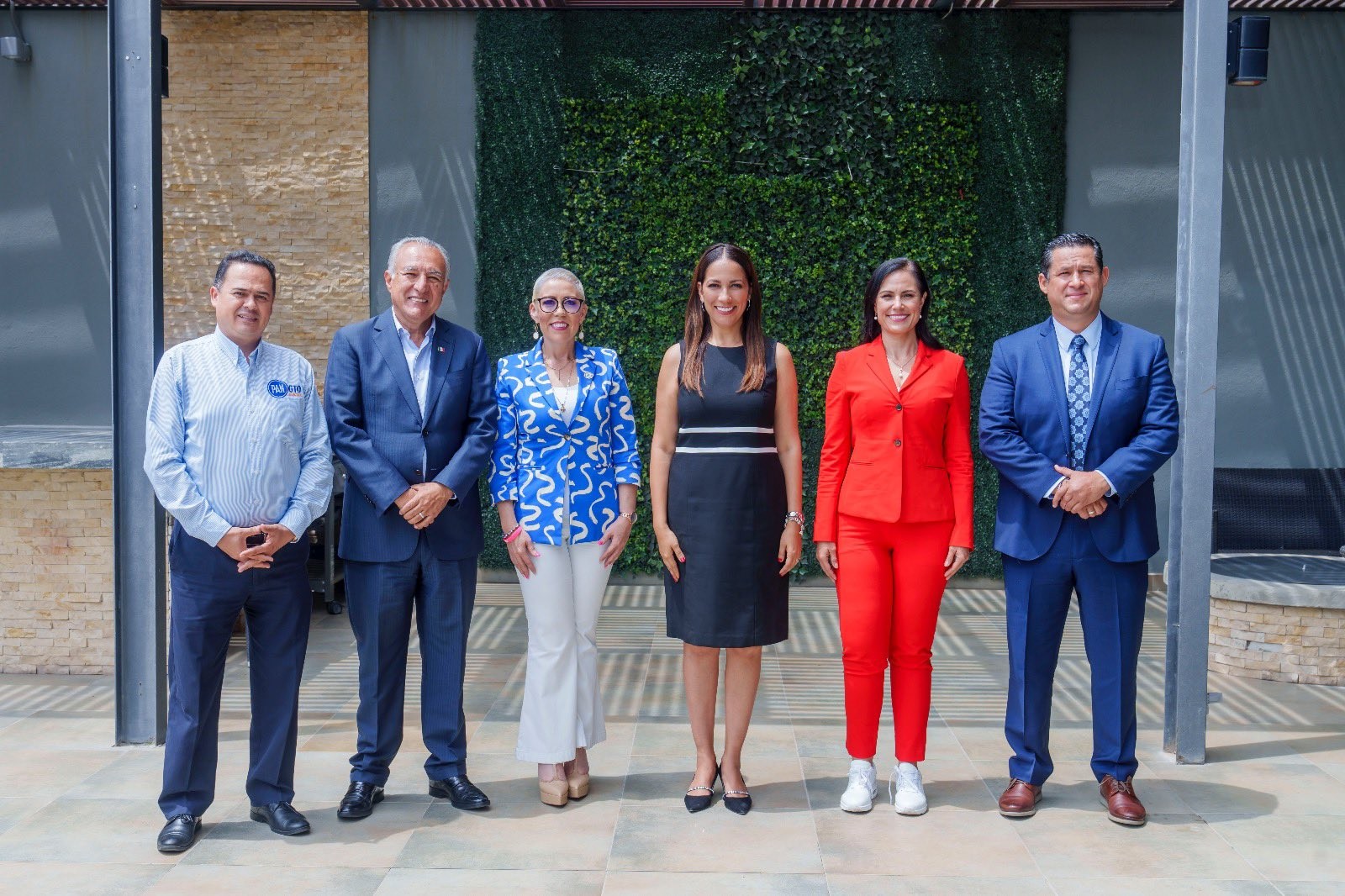 Pide Ale Gutiérrez 3 encuestas para definir candidata a la gubernatura de Guanajuato