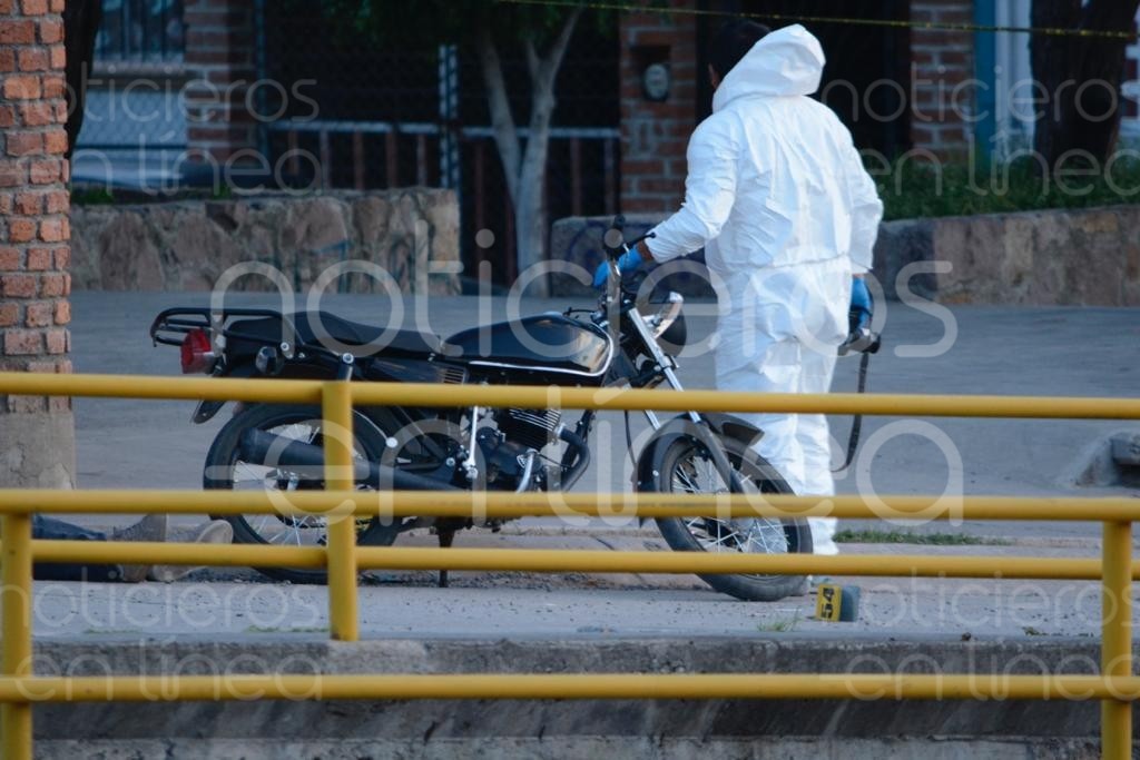 Asesinan a dos motociclistas en Villas de San Nicolás