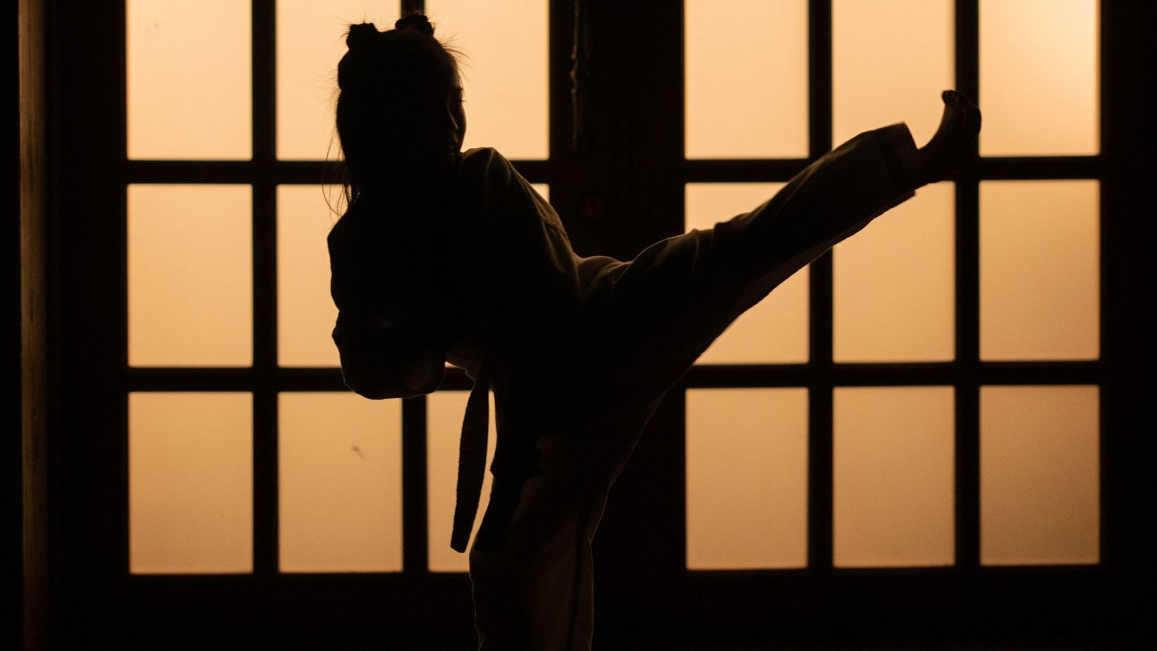 Deportistas denuncian presunto abuso sexual por un maestro de Karate en León