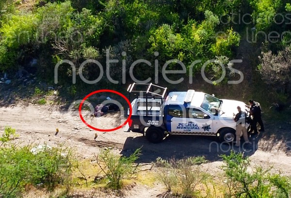 Hallan cuerpo encobijado en Vista Aero