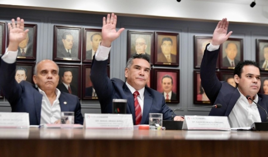 Expulsan destacados cuadros del PRI por apoyar a Sheinbaum