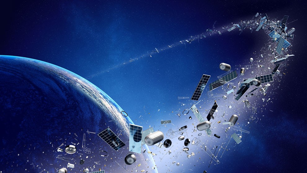 EE. UU. multa a Dish Network por basura espacial