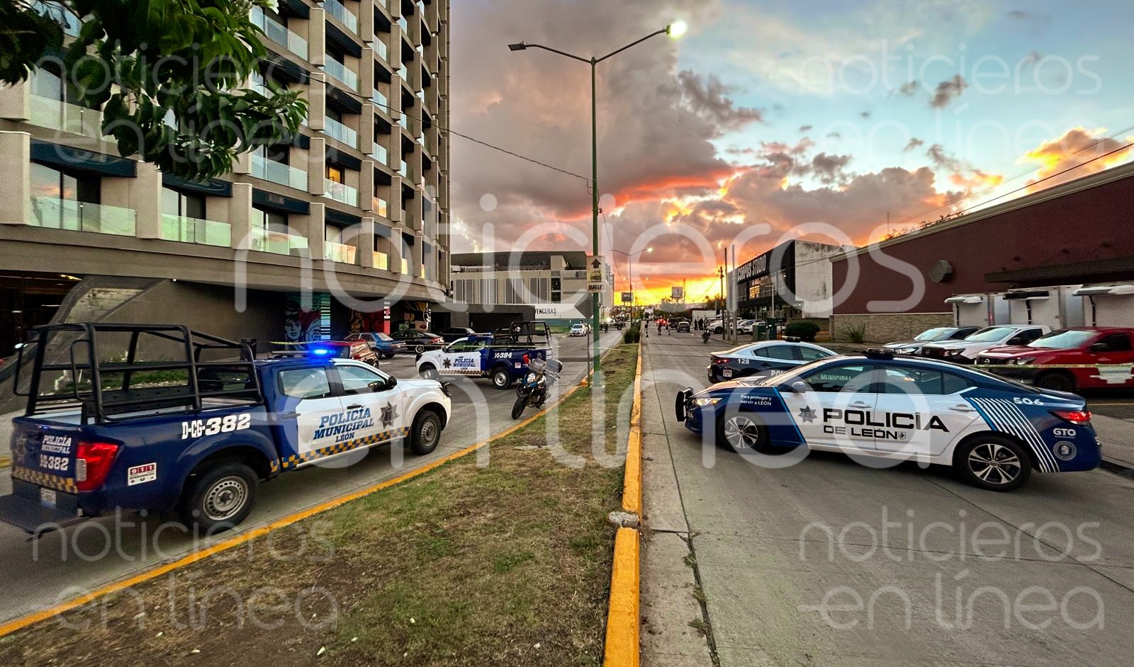 Balean a cliente de Krispy Kreme; hay un sospechoso detenido