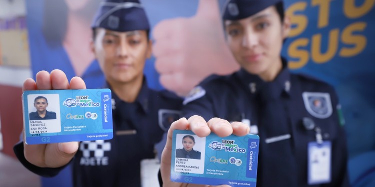 Más de 2 mil policías de León reciben Pagobús de gratuidad para sus traslados