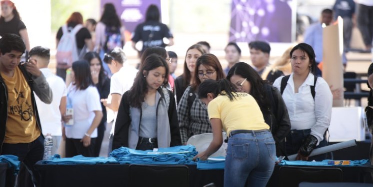 Más de 350 emprendimientos han sido apoyados por fondo ‘Mentefactúralo’