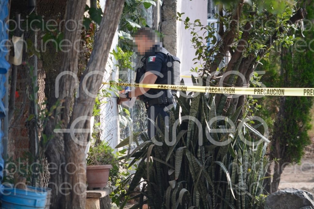 Por presunto arranque de celos, hombre asesina a dos y hiere a otro