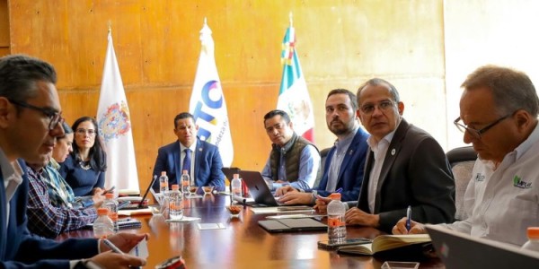 Sinhue y Alejandra revisan los últimos proyectos del sexenio para León