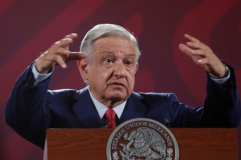 AMLO promete rehabilitar Acapulco para evitar “amarga Navidad“