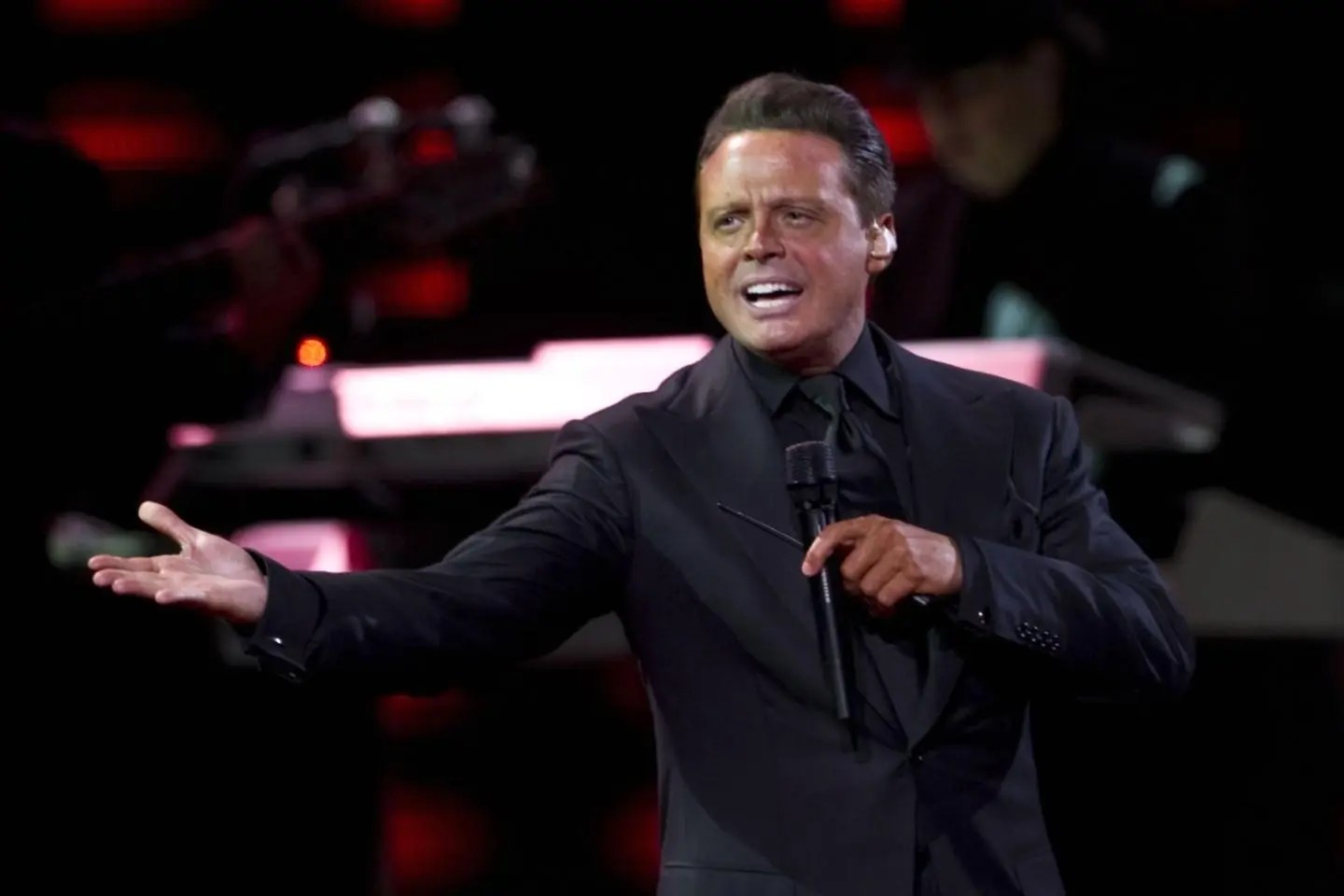 Otorgan prórroga al organizador del concierto de Luis Miguel en León